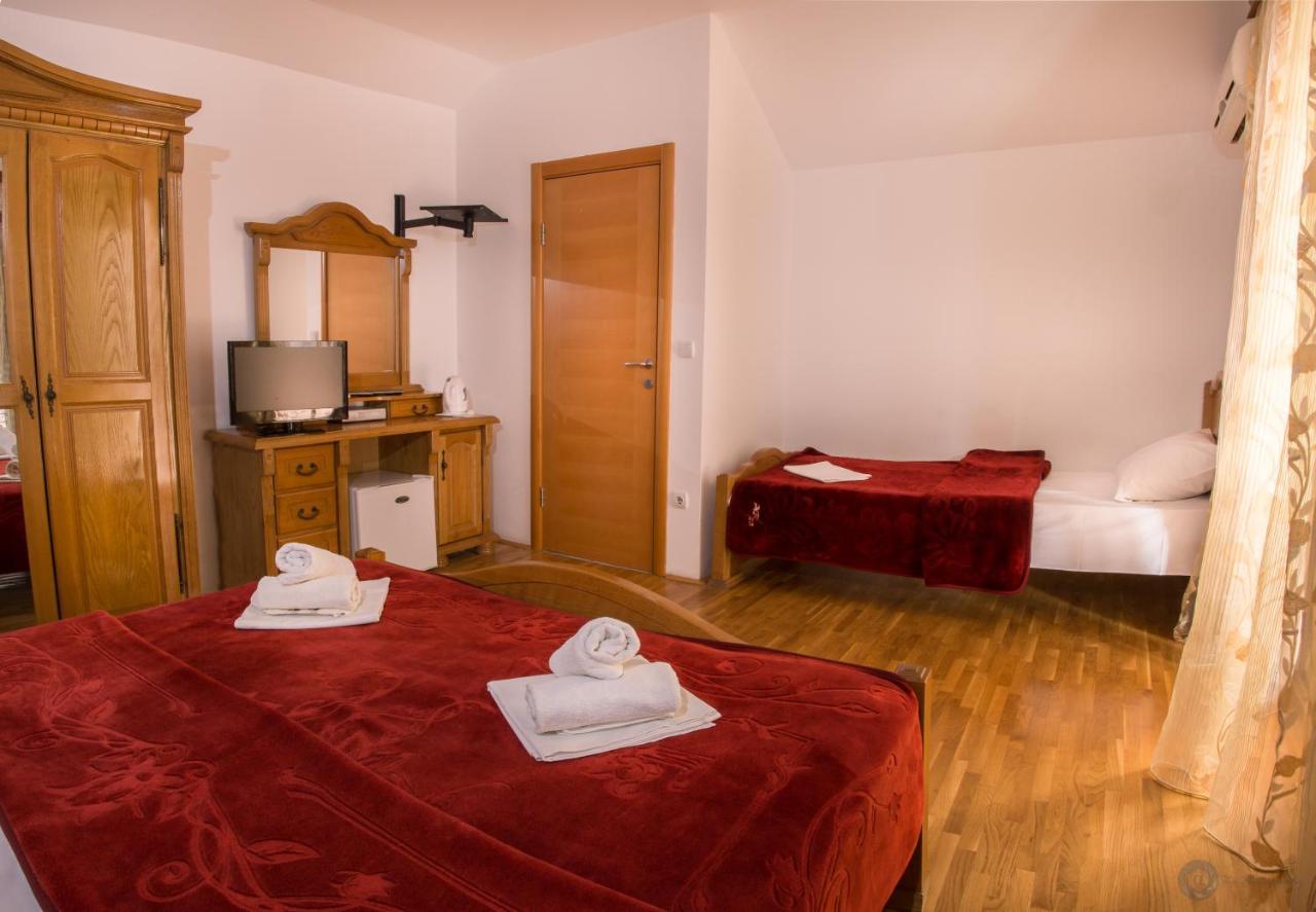 Apartments And Rooms Marija Budua Esterno foto